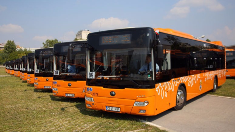 Можете да се предвижите до курсовете по математика с всички автобуси на София